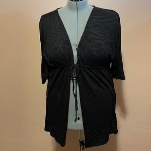 Plus size 2X swim cover up. Black Leopard print